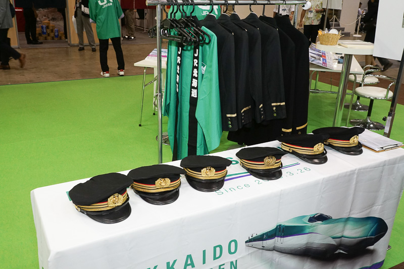 制服を着て記念撮影ができる