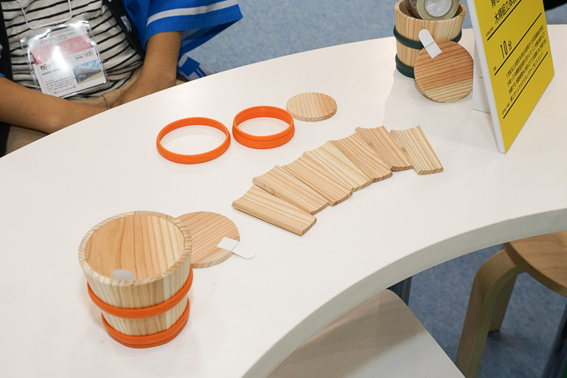 矢掛町の木樽組み立て体験