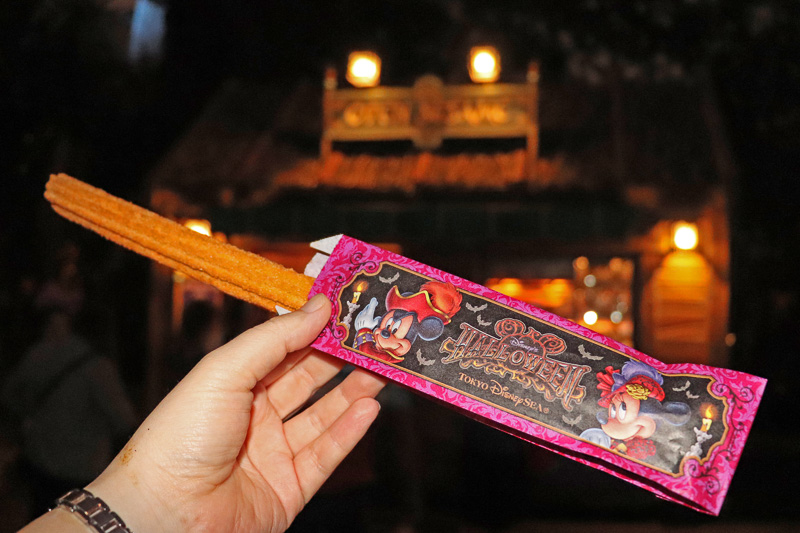 「チュロス（メイプルパンプキン）」（310円）