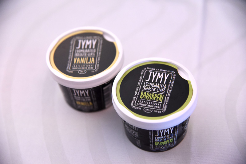 「フィンランドのオーガニックアイスクリーム JYMY バニラまたはルパーブ」