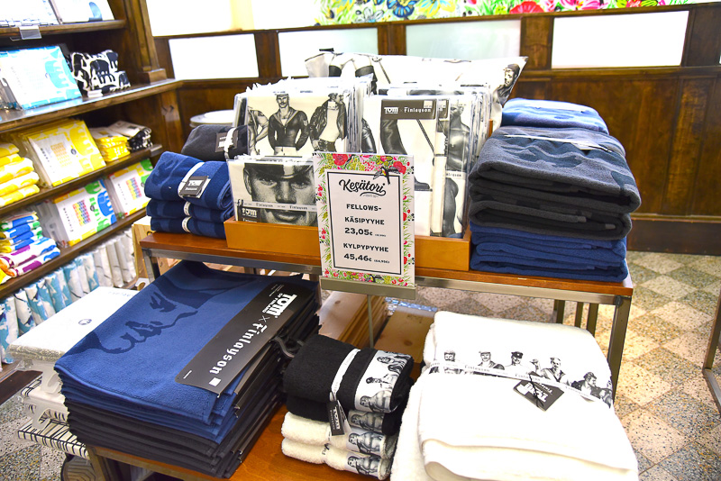 店内は最新コレクションがずらり