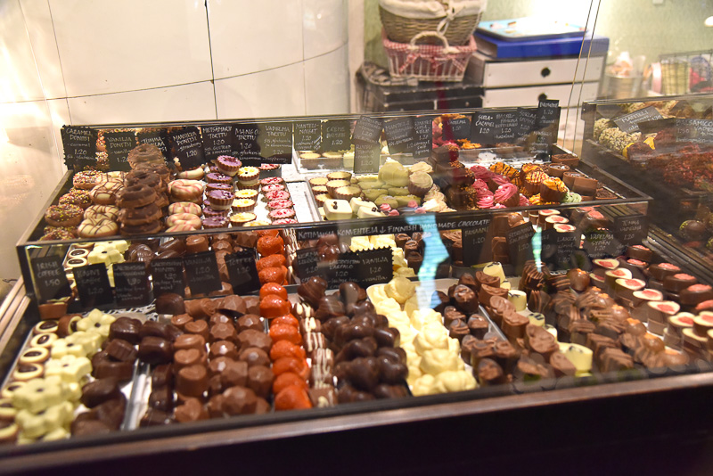 北欧中のイチオシチョコレートを揃えた「スクラープ＆オティ」