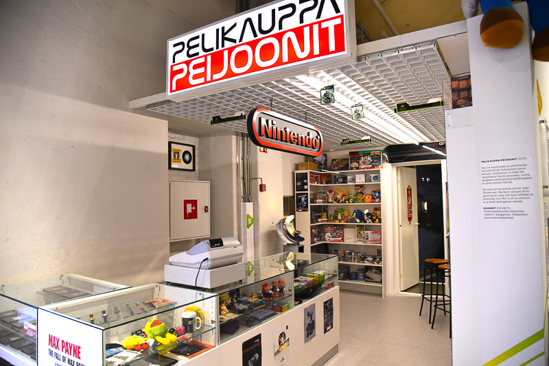 2000年ごろの実際のショップを再現