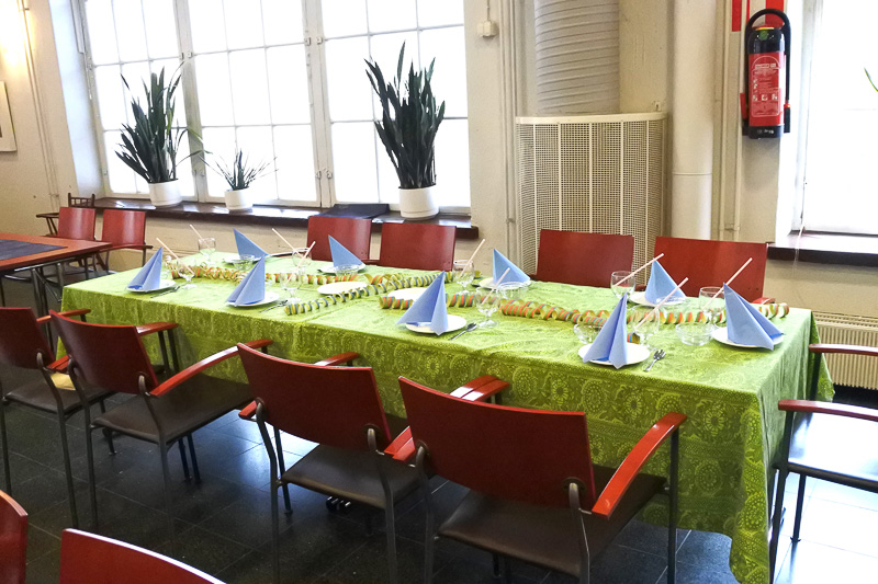 「ミュージアムレストラン・バルッシ」。パーティ用に飾り付けされたテーブルもあった