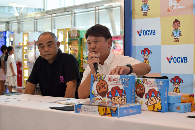 株式会社ナンポー 専務取締役 具志堅全友氏（右）