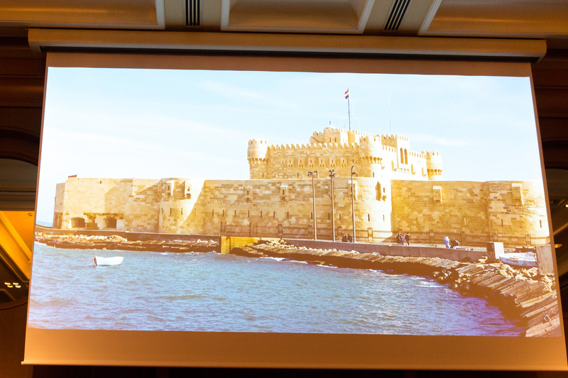 アレキサンドリアやカイロは歴史建造物のほか、大都市ならではの魅力がたくさんある