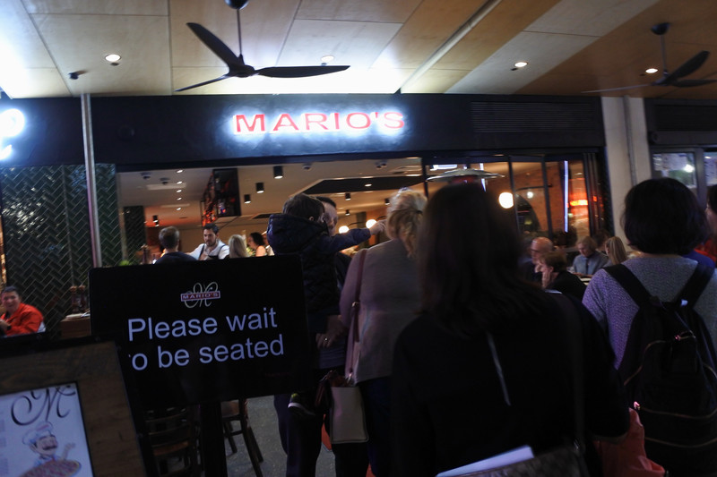 「Mario's Italian Restaurant & Pizzeria」は地元でも大人気のレストラン。デリバリーやピザの持ち帰りもできる