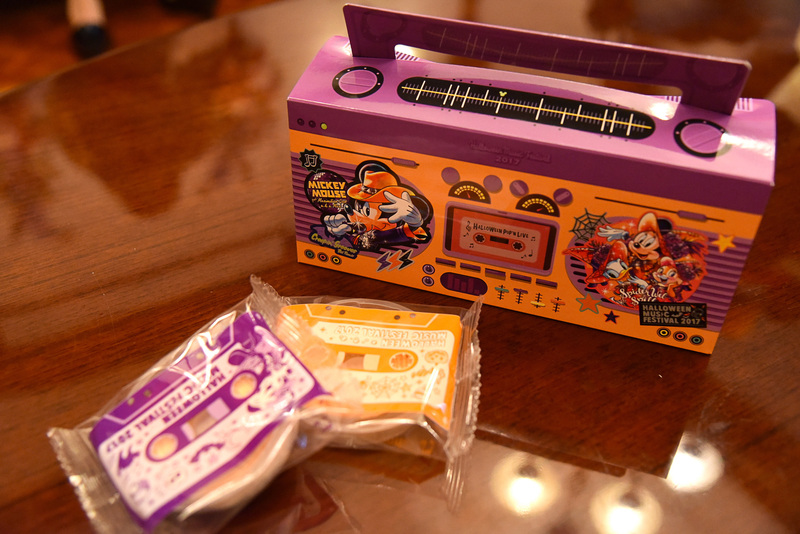 「バウムクーヘン」（1000円）はカセットデッキをモチーフにしている