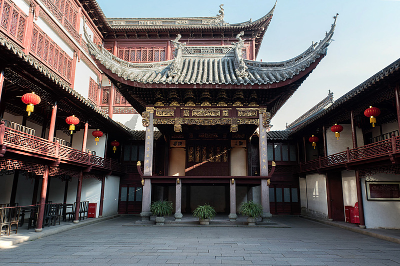 内園区にある舞台「古戯台」