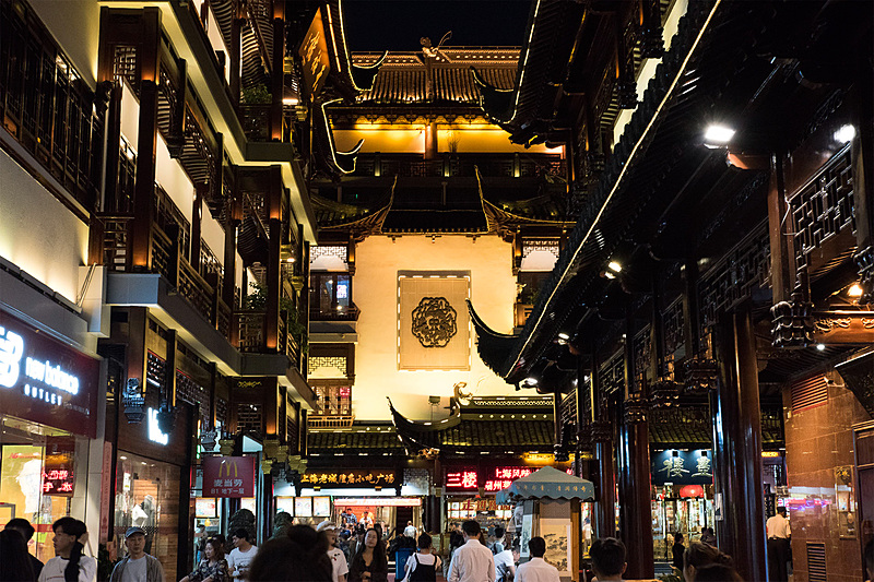 そのほかの夜の豫園商場の様子（その4）