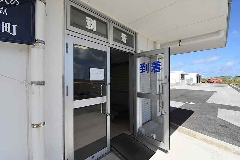 到着ゲート（ドア）