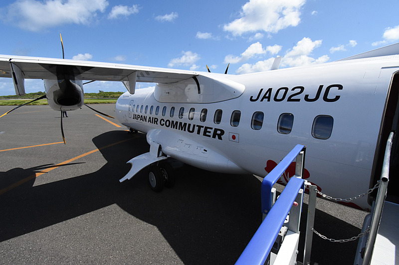 エンジンと窓の位置関係