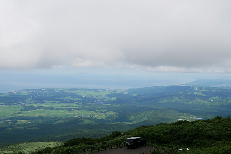 山の天気は変わりやすいが、晴れていれば雄大な景色を堪能できる