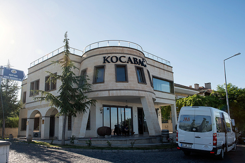 KOCABAĞは巨大な一枚岩の城塞で有名なウチヒサルにある家族経営のワイナリー