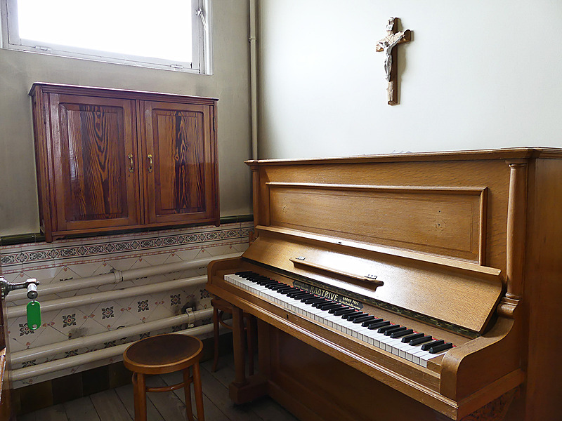 教会や音楽室、食堂などほかの部屋も見学できます