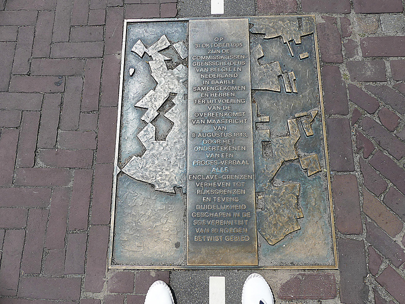 こんな感じでベルギーの領土が点在している場所なんですよという説明（たぶん）