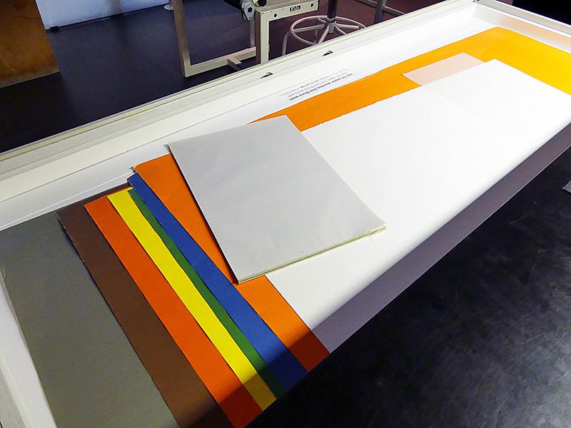 ブルーナ絵本の基礎となる色紙