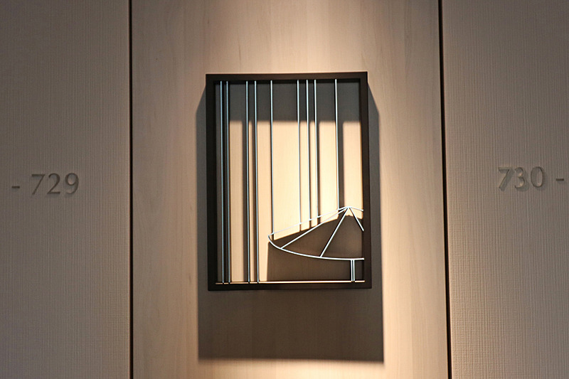 各階でデザインの違うアート