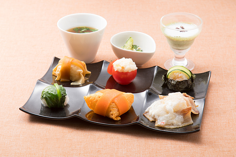 佐野SA（上り）で販売する「NEWスーパーてまりころりんず」（1280円）