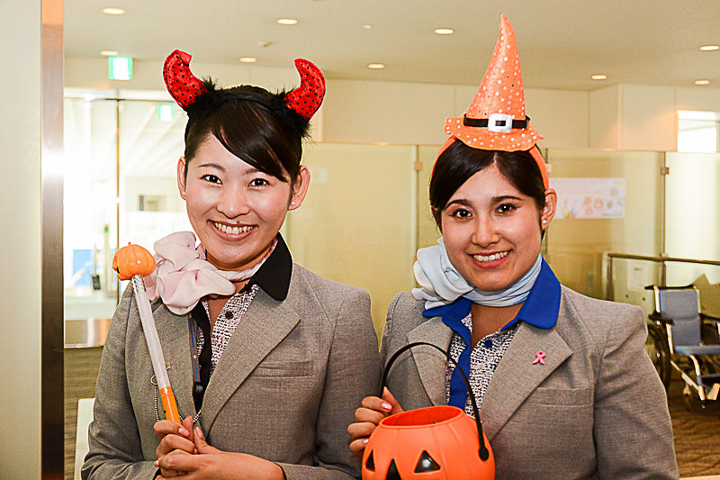 スタッフも仮装してハロウィンイベントを盛り上げる（写真は2015年）
