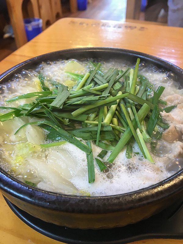 豚肉とニラの辛くないスープ
