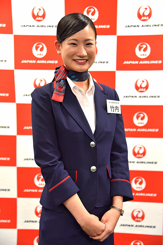 新千歳空港国内線プレミアサービスグループ 竹内綾香氏