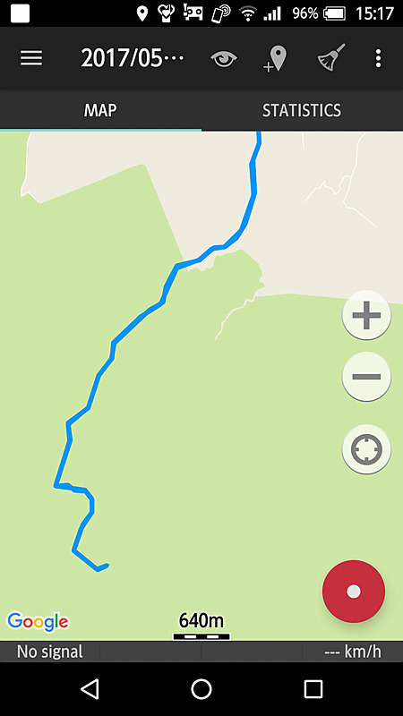 画像左はGoogle Mapsでルート検索してみた結果。画像中央はスマホのGPSでトラッキングしておいたものだが、ほぼ同じルートを示していることを確認できる。ちなみに画像右はGPSによる速度（上）と高度（下）の履歴。速度が落ちているのが徒歩移動を示しており、標高約500～1250mの間を歩いたことが分かる