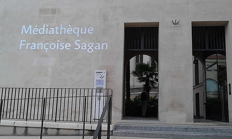 Médiathèque Françoise Sagan（フランソワ・サガン・メディアセンター）