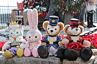 フォトスポットやグッズがクリスマス仕様になったダッフィーたち
