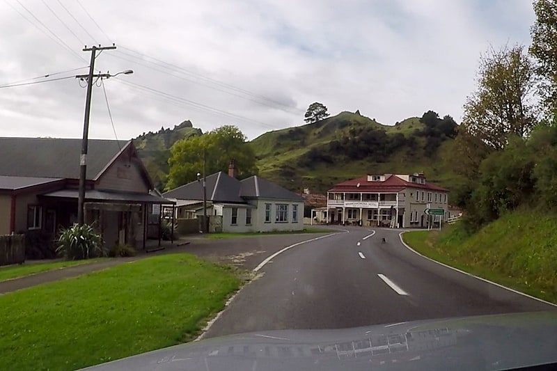 ファンガモモナ共和国の入り口