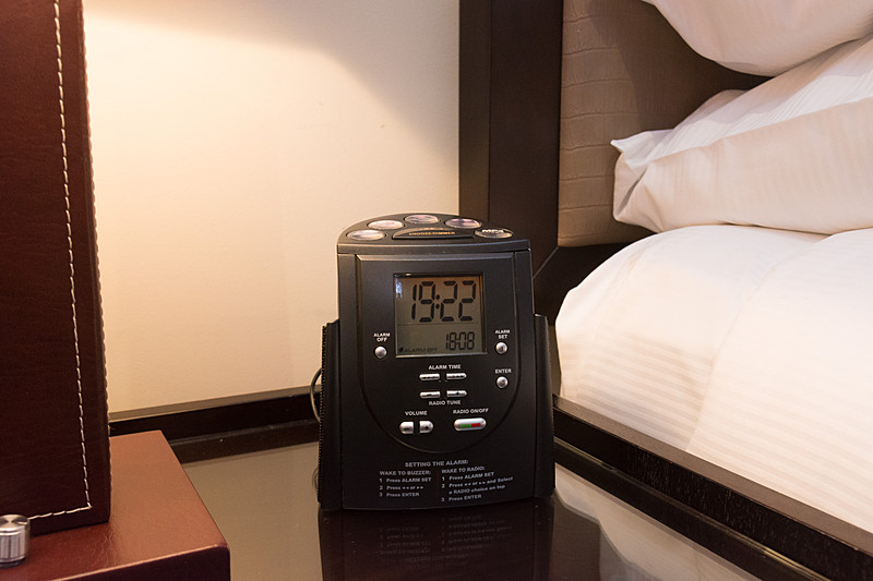 目覚ましラジオ