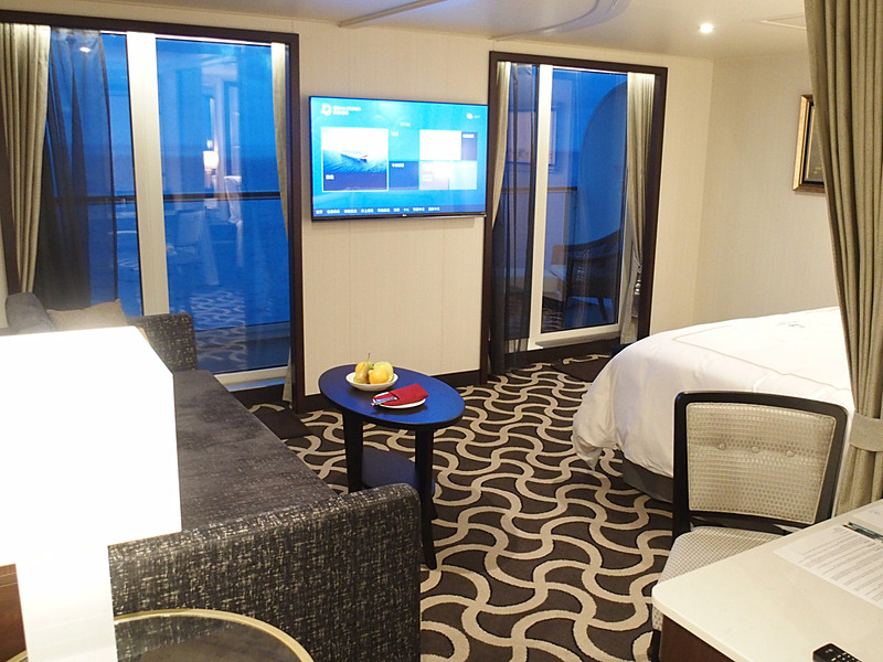 LG製液晶ディスプレイのサイズは49型