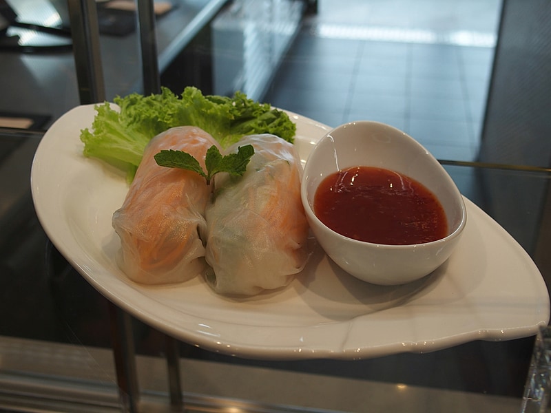 果物や野菜を中心とした健康重視のメニューを提供している