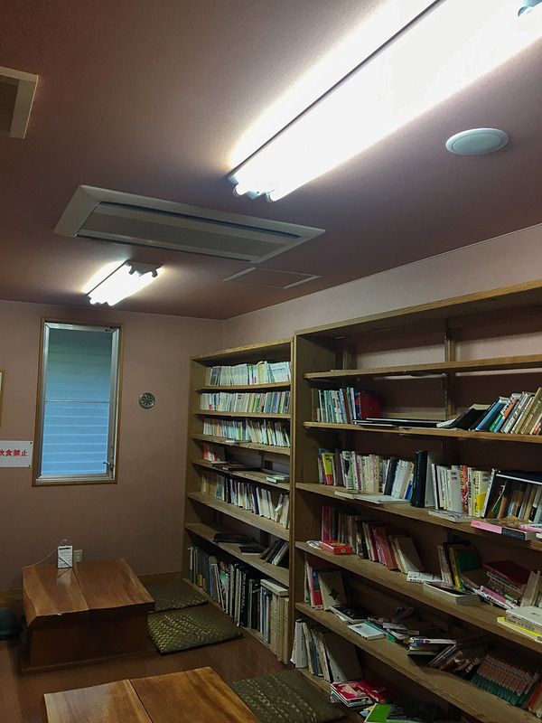 本がズラリ。本好きとしてはラインアップをチェックしてしまいます