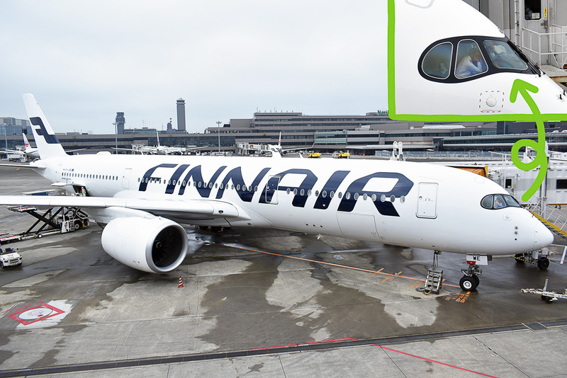 操縦室の窓枠のパンダのような黒縁がA350の特徴です