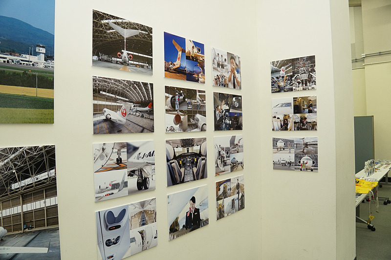 CRJ200型機の写真