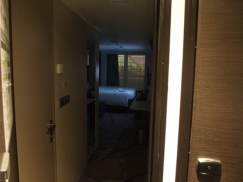 これから3日間過ごすキャビンが見える