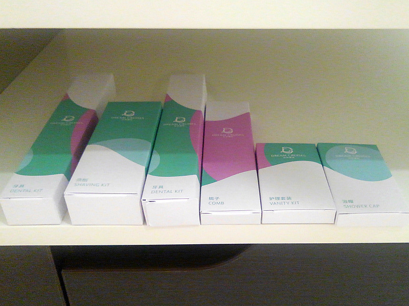 洗面台にはカランが2基