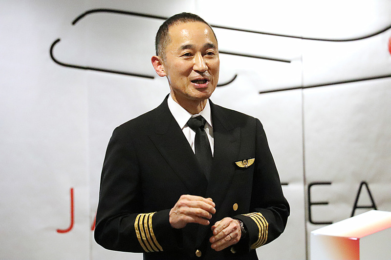 機長の靍谷忠久氏から「チャレンジ」と「アート」についてコメント