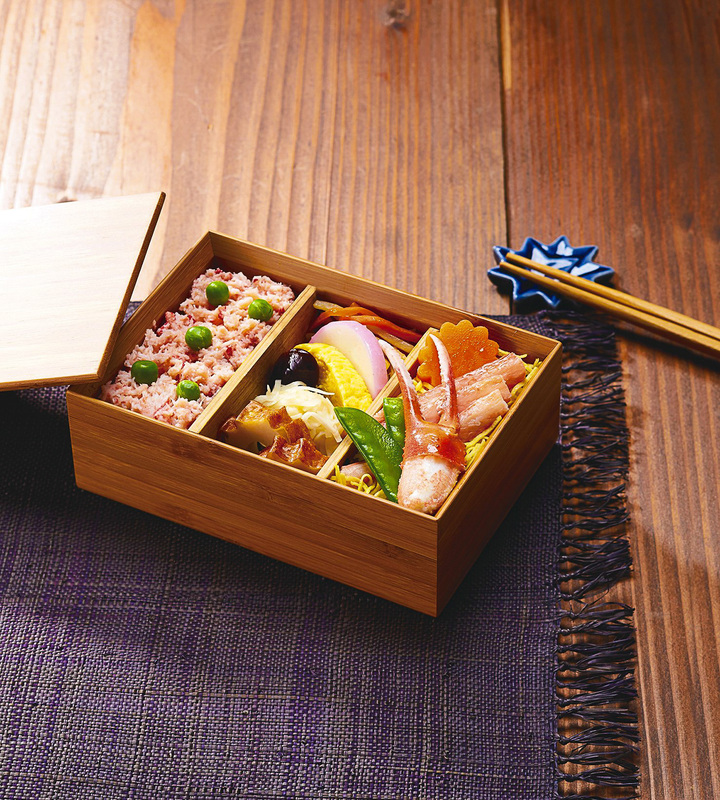 「カニ飯弁当」（1300円）