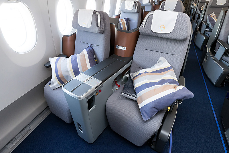 ビジネスクラスのシート