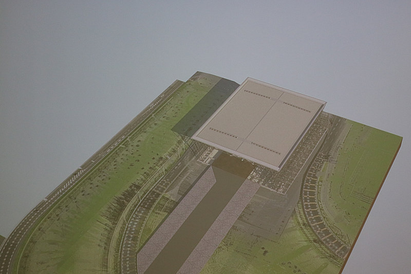 ZA001号機が現在駐機している箇所からFLIGHT OF DREAMSまで約900mを移動する