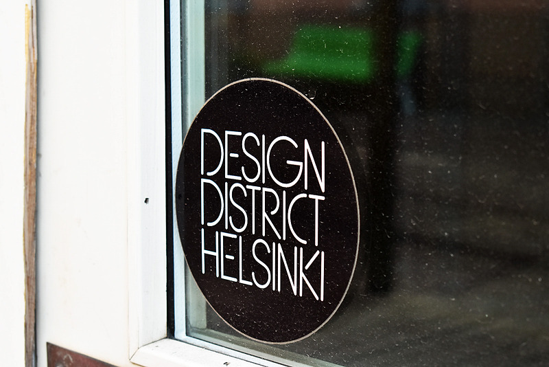 認定ショップはこのロゴ・ステッカーが目印