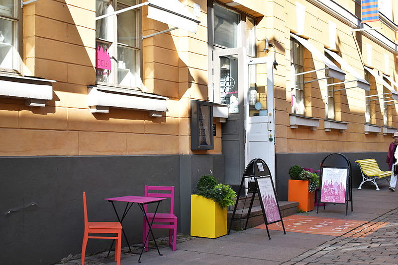 キッチュなイスがかわいい