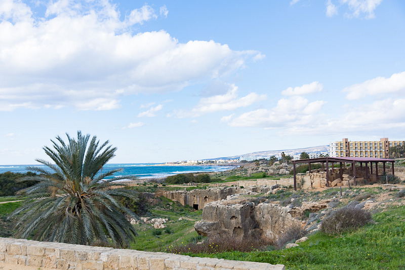 1つ1つの墓のサイズが大きく、それが集まっているので、必然的に非常に広大なエリアとなっている