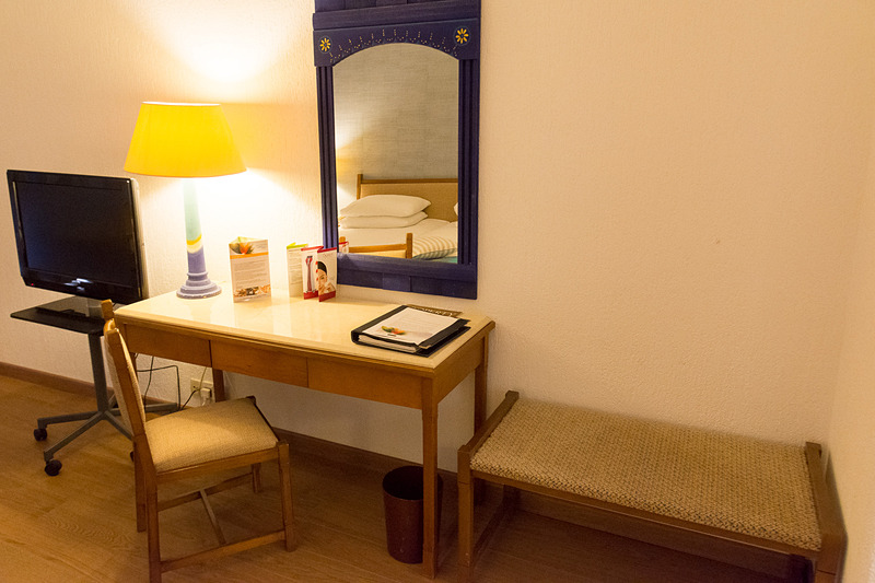 ワーキングデスク