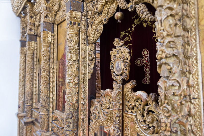 オモドス村の聖十字架教会（The Monastery of the Holy Cross）。ルーツは3世紀にさかのぼり、イエス・キリストを縛ったと言い伝えられる縄の一部も残されている