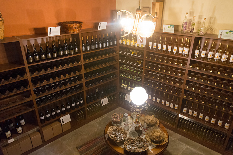 すぐ向かいにワイナリーも併設