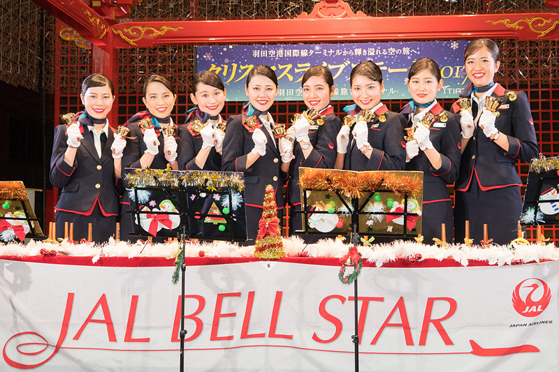 「ベルスター2017」。左から岸上真唯子さん、堀口ひかりさん、佐藤妃桜華さん、濱地恵理さん、乙武英里さん、上田梨沙さん、森下杏樹さん、六角奈央さん