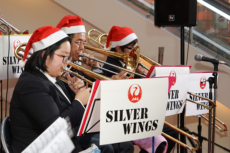 JAL JAZZビッグバンド「シルバーウイングス」の演奏